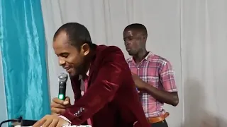 San sa banm fòs nan moment difisil yo