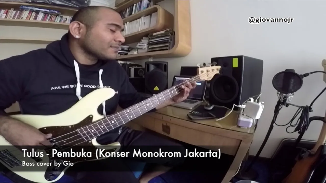 Tulus - Pembuka (konser monokrom) Bass cover by Gio