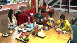 رافاييل بيتغزل ب شنتال ب وجود حنان 