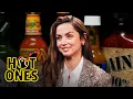 Download Lagu Ana de Armas Does Her Own Stunts While Eating Spicy Wings | Hot Ones