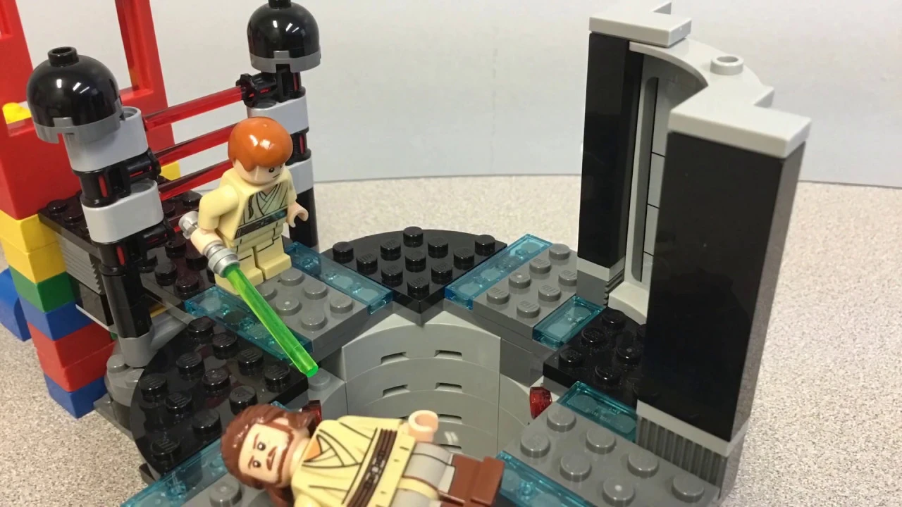 Lego Trade Federation MTT 7662 vs 75058 Review & Comparison