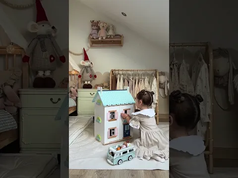 Bluebelle  Wooden Dolls House