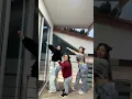 Download Lagu A nuestra amiguita a veces le patina el coco💖