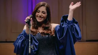                                                عبير نعمة   قهوة   من مسرح البوزار  بلجيكا دندنها