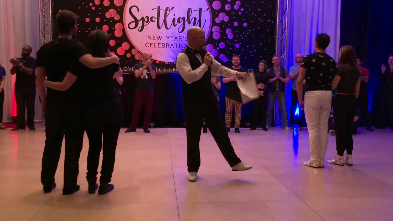 Spotlight New Years 2019 2020 Swing 16 Round 1