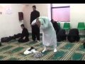 Download Lagu Sunni, Deoband, Wahabi Praying in a Shia mosque during Muharam Juloos: great sign of unity