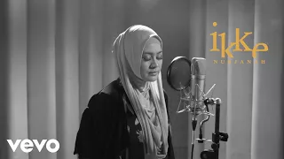 Download Ikke Nurjanah - Terhanyut Dalam Kemesraan (Official Lyric Video) MP3