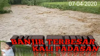 Download banjir terbesar kali padasan MP3