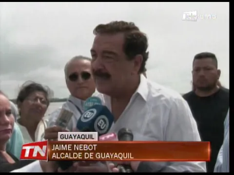 Nebot convocará a concurso internacional para el dragado