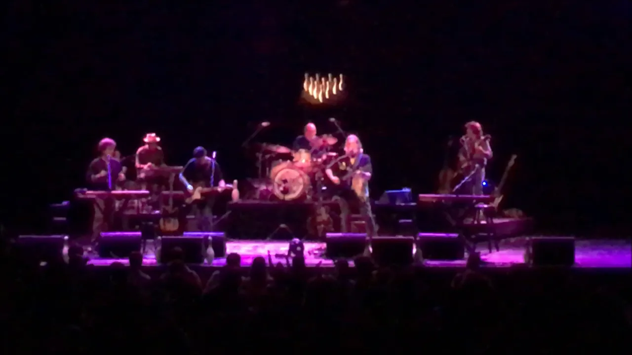 Jeff Bridges & the Abiders at the Lebowski Festin LA do "Dead Flowers" Jeff Bridges & the Abiders at the Lebowski Festin LA do "Dead Flowers"