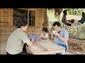 Download Lagu Wife buys medicine for husband to take, both worried about treatment costs