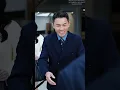 富裕的家庭為了冒牌假千金狠心將真千金趕出家門，卻壓根不知道她才是譽滿全球的真正的天才！如今真相大白，被打臉的全家人徹底腸子悔青，哭著跪求原諒，可她早已高攀不起，如今他們徹底後悔了！