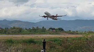 Pesawat Terbang Saat Take Off dan Mendarat di Bandara Komodo Labuan Bajo, Plane Spotting 2026