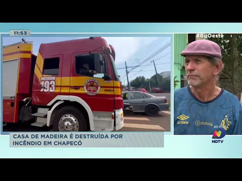 Casa é destruída por incêndio em Chapecó