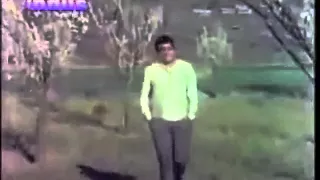 ari o shokh kaliyon muskara dena jab yaad kisi ki aati hai