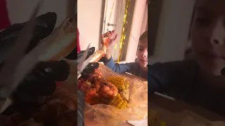 أكلتي المفضلة 😍 السرطعان الالاسكي 😍😍 XXXl king Alaskan Crab 🦀