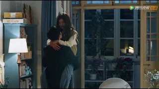 Dating In The Kitchen 我 喜欢你 EP24 CEO Lu Apologize Lift Gu Shengnan And Carry Her To The Room 