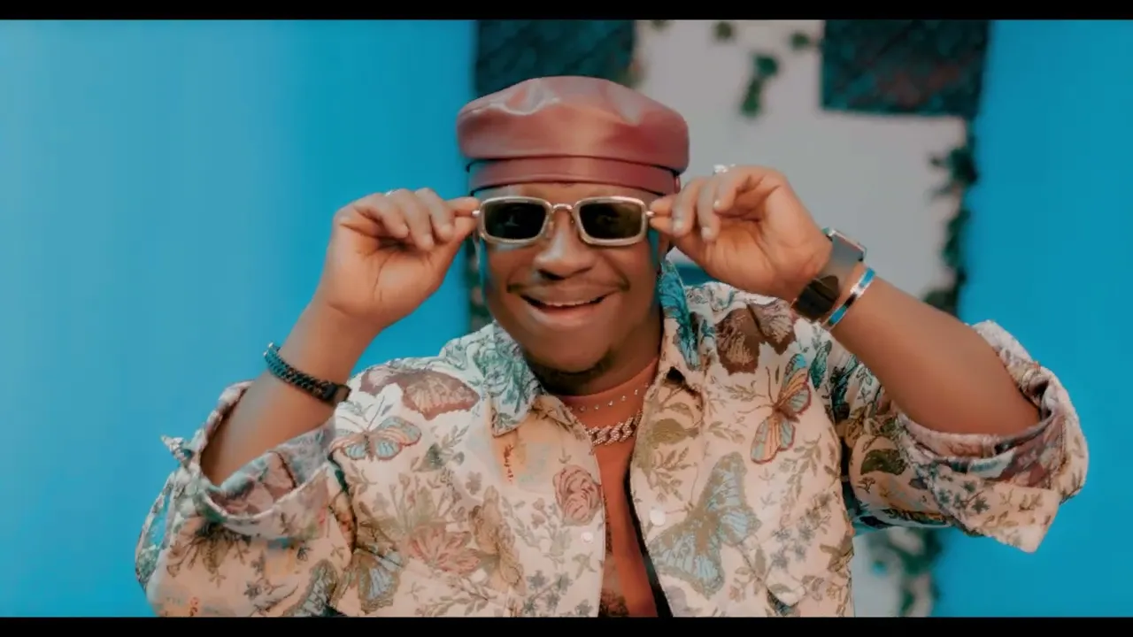 ISSA DIOUBATE OFFICIEL channel featured image