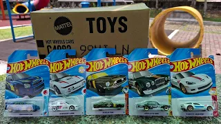 Unboxing Hot Wheels J Case 2026