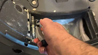 How I clear a pinch detect error on my Litter Robot 3