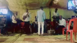 الفنان مجتبى بشير دندنها