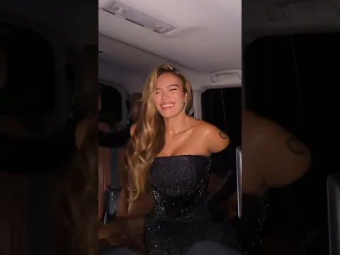 KAROL G DE CAMINO A LA PREMIER DE NETFLIX EN MEDELLÍN 😱❤️