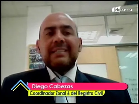 Aglomeración de personas en el registro civil