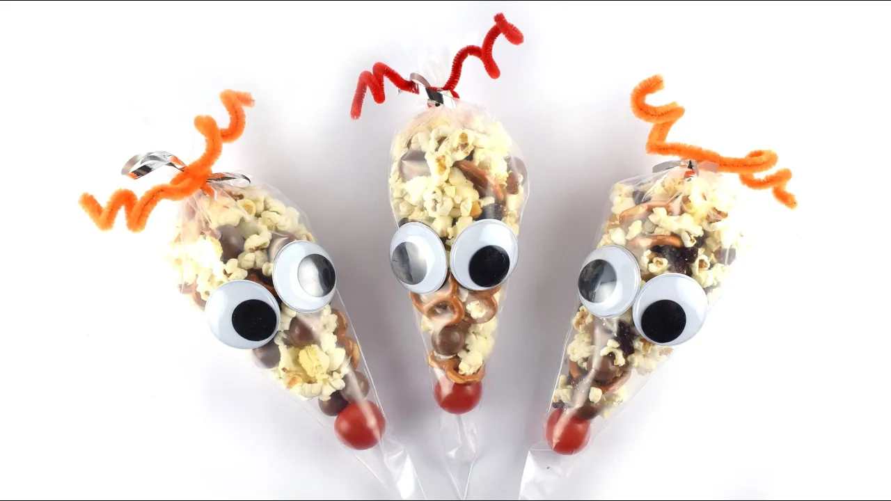 Fun Food Tutorial: How to Make Reindeer Snack Bags