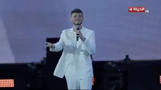 تامر حسني والشامي ملكة جمال الكون لايف من حفلة العلمين الجديدة       دندنها