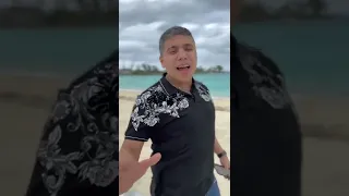 عمر كمال ساعات ساعات احب عمري واعشق الحاجات دندنها