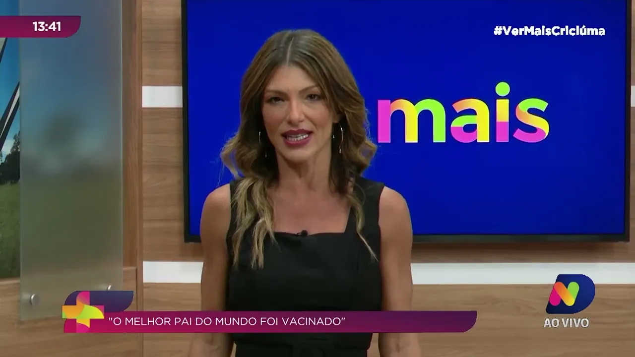 Em Tubarão, enfermeira se emociona ao aplicar vacina contra Covid-19 em seu pai