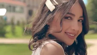 روان عليان أنا عندي حبيب بيفهمني من النظرات    يفرح لما اكون فرحانة دندنها