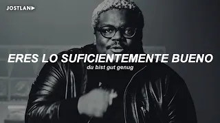 KITSCHKRIEG ft. BLUMENGARTEN & SHIRIN DAVID - GUT GENUG (Sub Español + Lyrics) | "nuggets con jamon"