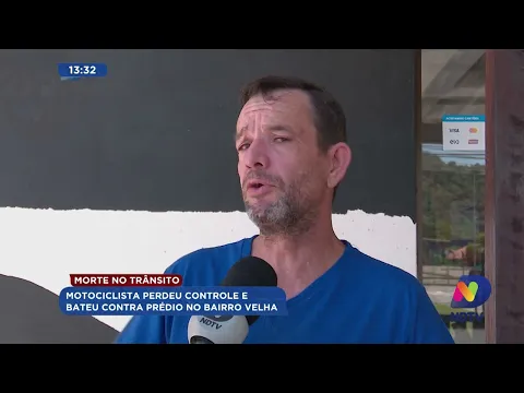 Motorista perde controle e bate contra prédio em Blumenau