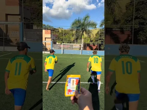 Corrida VALENDO FIGURINHAS DA COPA 😱 #shorts #futebol #soccer