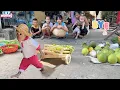 Download Lagu Surprise! Lily became a vegetable seller at the market to buy rice for Dad | Lily's story