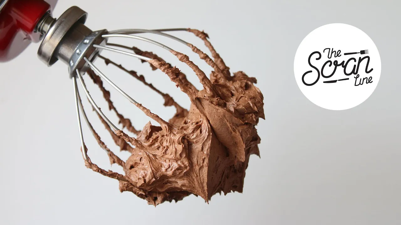 HOW TO MAKE CHOCOLATE GANACHE FROSTING - The Scran Line