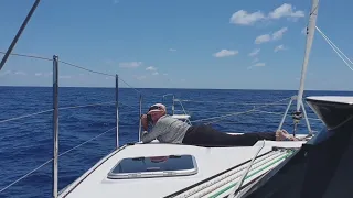 E20 – Goodbye New Caledonia, Boobies at Sea