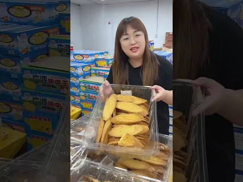 आंटी के पास आए इतने सारे बिस्किट! 😂 #BiscuitFun #FunnyAunty #FoodComedy