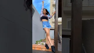 Anushka Sen Jannta Zubair با دوست ناز Anushkasen Mastiteme Jannat Loveshort شورت 