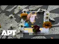 Fans in tranen bij Strawberry Fields, 45 jaar na de tragische dood van John Lennon | APT