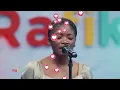 Maajabu rafiki, Eureka chante ozali elongo de maman Sandra et Eza yo du pasteur Mike .