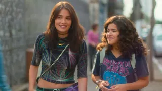 بيكتشف ان حبيبته لقت طريقة سحرية ترجع بيها بالزمن فبيقرر يقلدها ويروح يقابلها ملخص مسلسل 