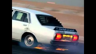 أغنية  وعليه وعلى حالي دندنها