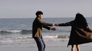 لو ما كانت أيامي كلها معك حتى وأحلامييمكن كنت أنا حدا تاني وما عندي إحساس 