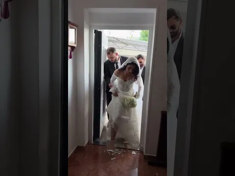 اختبار تكسير الطبق للعروس😍