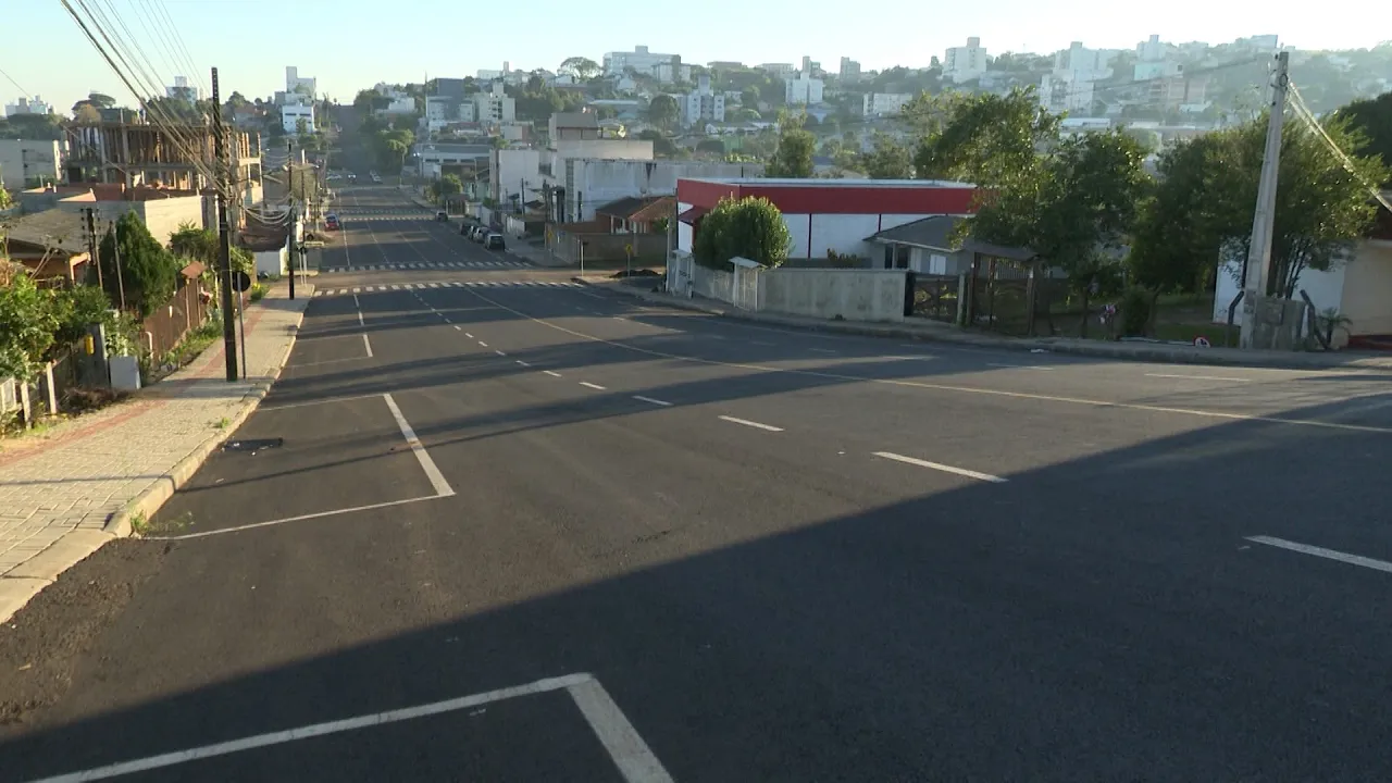 Moradores pedem redutor de velocidade na 14 de Agosto com Rua Tamôios