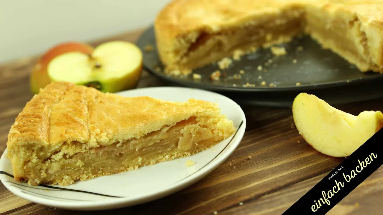 
          
          
          
            
            Gedeckter Apfelkuchen mit Mürbeteig
          
        . 