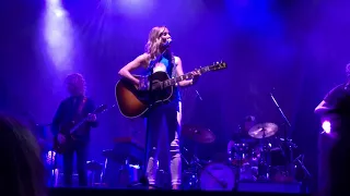 Download Sheryl Crow - First Cut Is The Deepest (Live in Melbourne) MP3