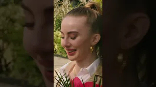 اخذ لها باقة ورد غيرة ديلان على باران مسلسل زهور الدم مدبلج بالعربية Kan Çiçekleri 